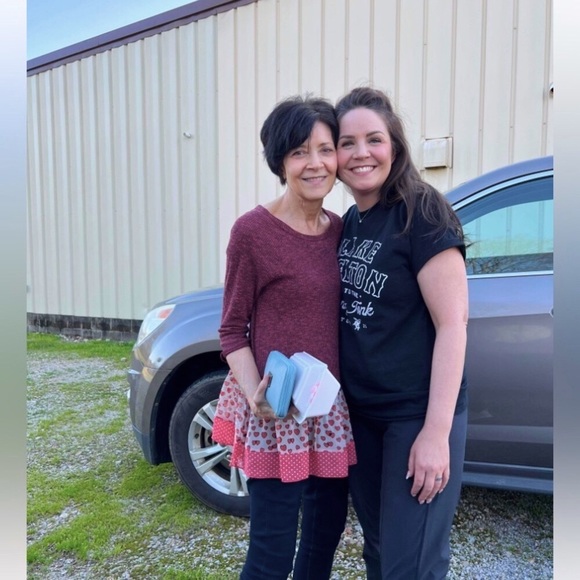 BURGUNDY KNIT AND PRINT RUFFLE TOP - Picture 9 of 9